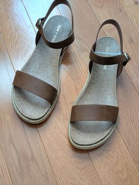 Sun + Stone Brown Open-Toe Ankle-Strap Women's Sandals